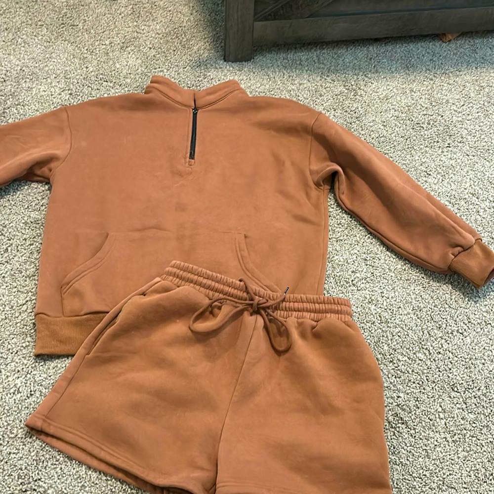 Brown shorts and sweatshirt set